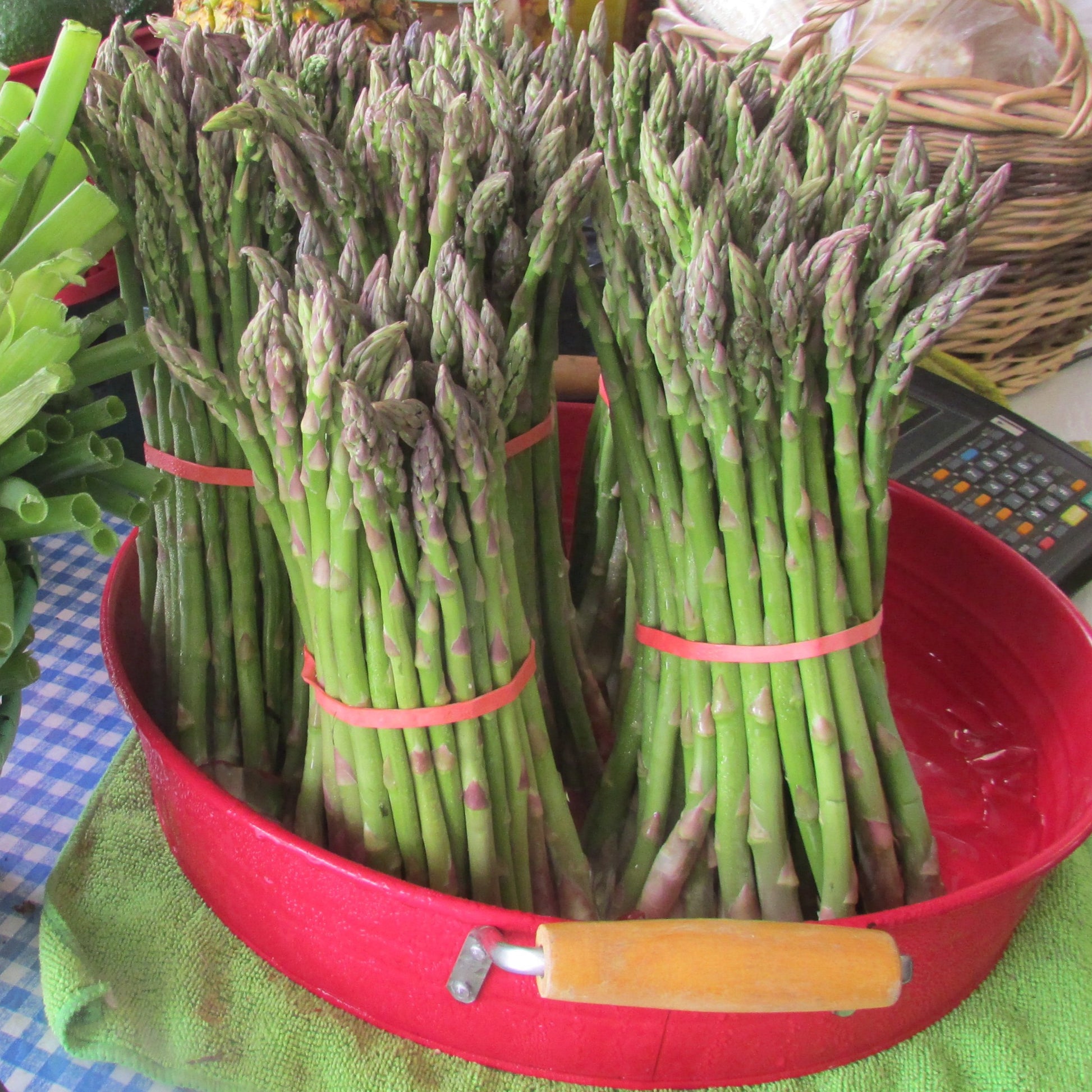 bundles of asparagus